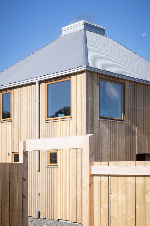 Casa Kivikhusen / STADSTUDIO - Fotografia de Exterior, Madeira