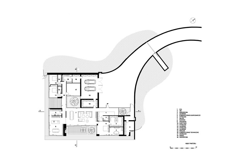 House on Slope / 77 Studio Architecture - Imagen 29 de 30