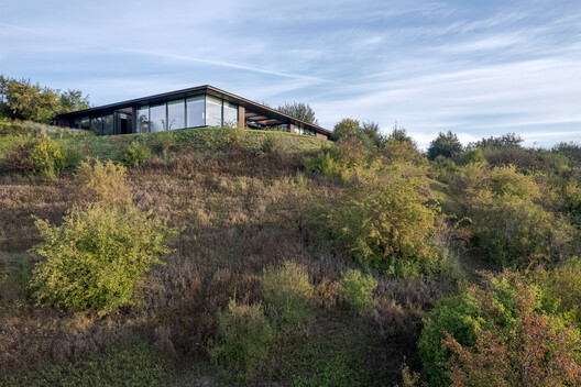 Casa na Encosta / 77 Studio architecture - Imagem 24 de 30