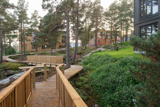 Gimle 4 Student Housing / CODE: arkitektur Gimle 4 Student Housing / CODE: arkitektur - Exterior Photography, Forest