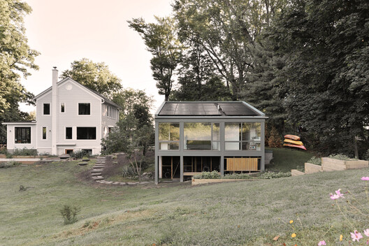 Estudio artístico Anchorage Road / Ballman Khapalova - Fotografía exterior