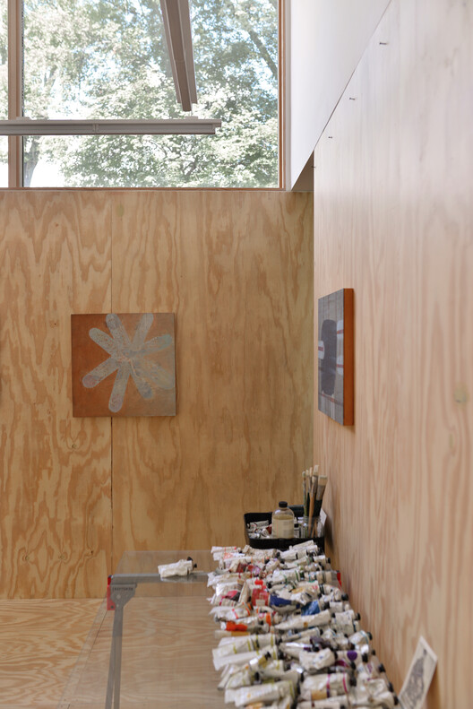 Estudio artístico Anchorage Road / Ballman Khapalova - Fotografía interior, Madera