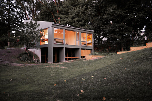 Estudio artístico Anchorage Road / Ballman Khapalova - Fotografía exterior, Madera