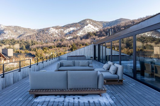 UAN House / Alric Galindez Arquitectos - Exterior Photography, Balcony, Deck