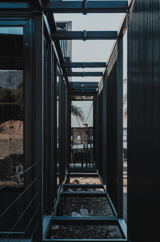 Pavilio de negocios corto - Centro de visitantes / FP / ARQS. - Imagen 5 de 19