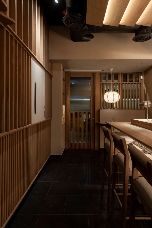 Restaurante/Estudio UKE - Fotografía interior, madera