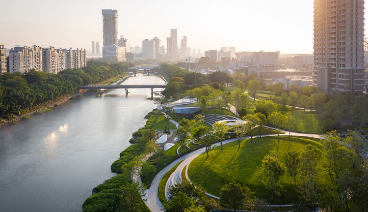 Pazhou South Waterfront Park/SWA Group - fotografía exterior, frente al mar, ciudad