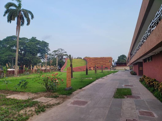 Recuperando la narrativa: una nueva generación de museos en África Occidental Recuperando la narrativa: una nueva generación de museos en África Occidental - Imagen 11 de 17