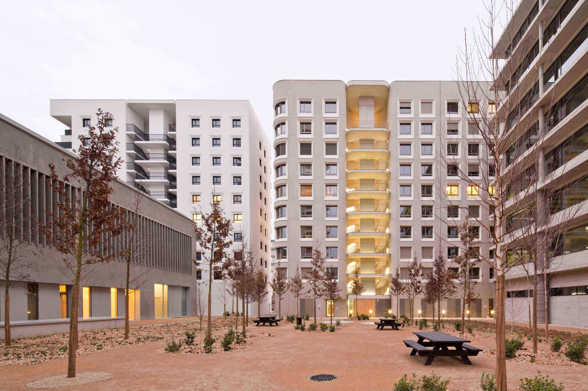 Social Housing Lyon, La Confluence / Tatiana Bilbao ESTUDIO