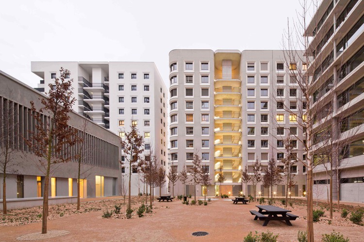 Lyon Social Housing, Confluence/Tatiana Bilbao Figura de estudio 1 de 18