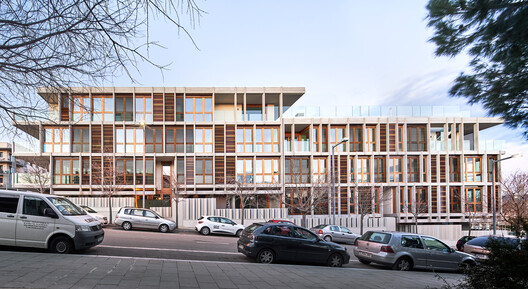 Apartamentos ESPAI NATURA / BAILORULL Apartamentos ESPAI NATURA / BAILORULL - Fotografía exterior, Fachada, Balcón