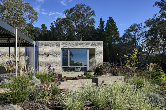 Korinda House / Bent Architecture  - Exterior Photography, Garden