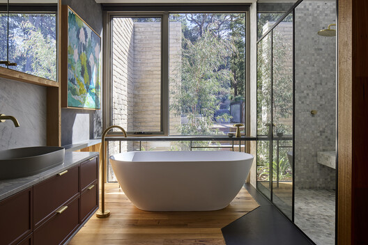 Korinda House / Bent Architecture  - Interior Photography, Bathroom, Wood, Lighting, Countertop, Glass, Bathtub