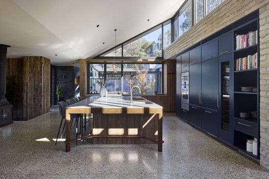 Korinda House / Bent Architecture  - Interior Photography, Kitchen, Countertop, Wood, Lighting, Chair