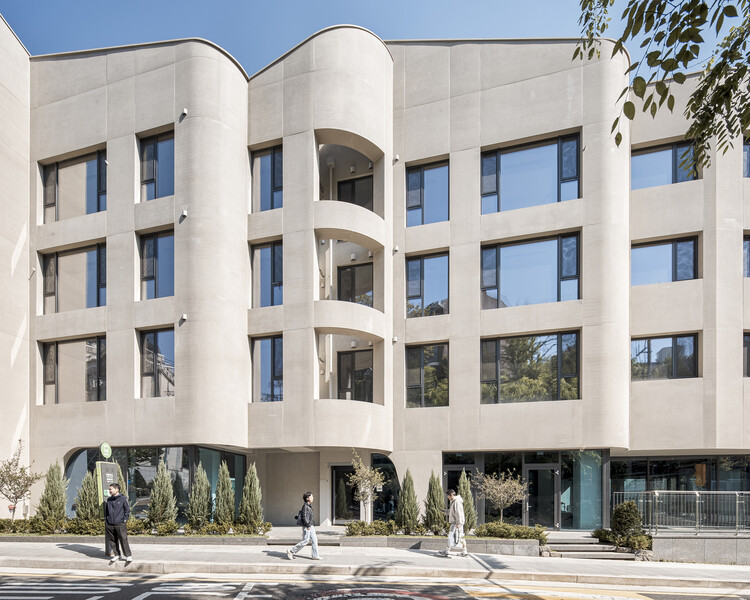 Maison Le Sommet / Chiasmus Partners - More Images