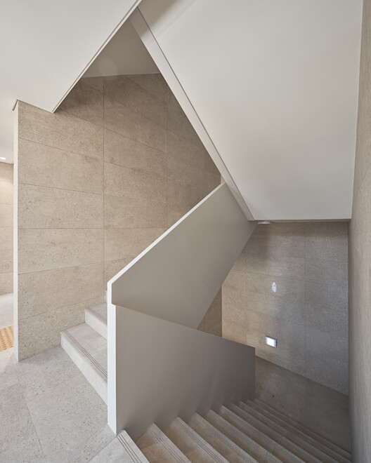 Maison Le Sommet / Chiasmus Partners - Image 4 of 31