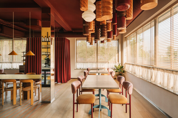 RAGU Restaurant / CUDO: - More Images