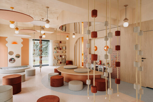 Sunday Café-Playroom / CUDO: