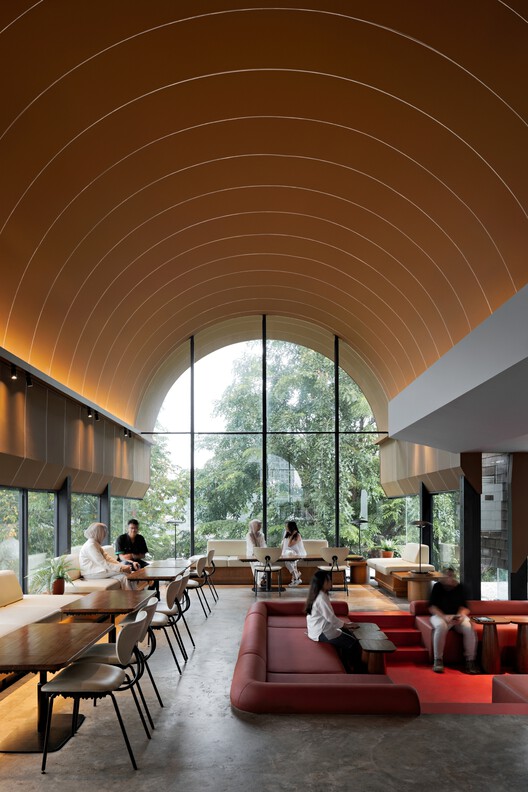 Abrigos no Jardim em Declive / RAD+ar (Research Artistic Design + architecture) - Fotografia de Interiores