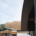 坡地庇护所花园 / RAD+ar (Research Artistic Design + architecture) - 社区建筑