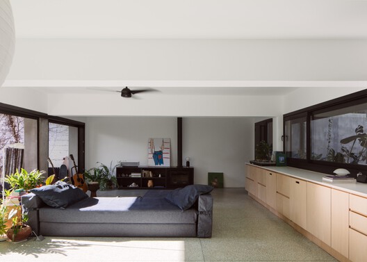 Casa Nativa / FROM - Fotografía interior, Sala de estar, Madera, Sillones, Iluminación