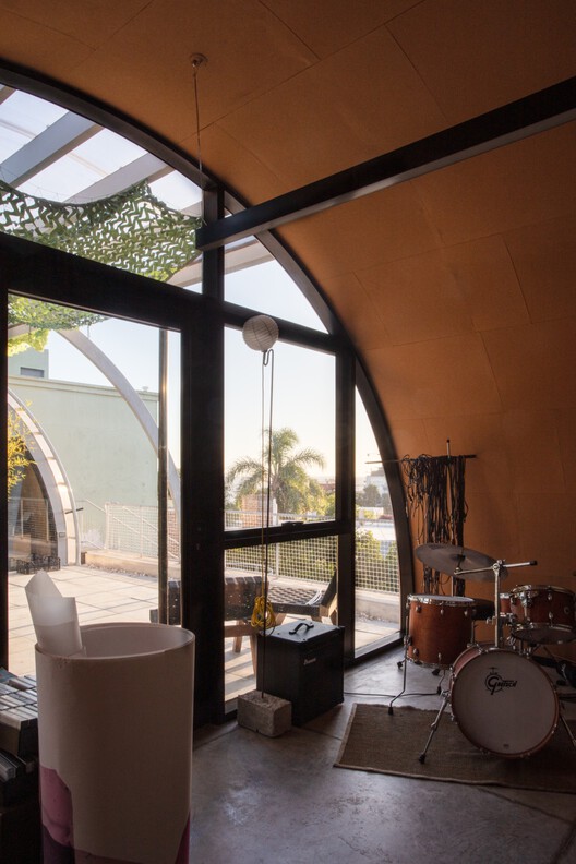 Casa Nativa / FROM - Fotografía interior, Vidrio, Sillas