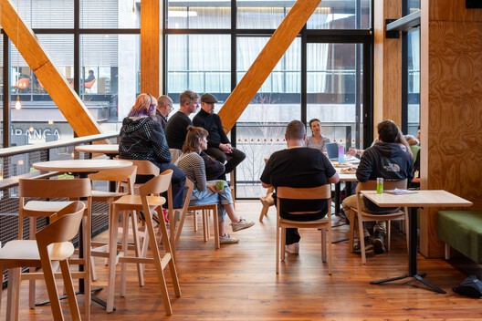 宫廷剧院 / Haworth Tompkins - 室内图, 木头, 椅子, 玻璃