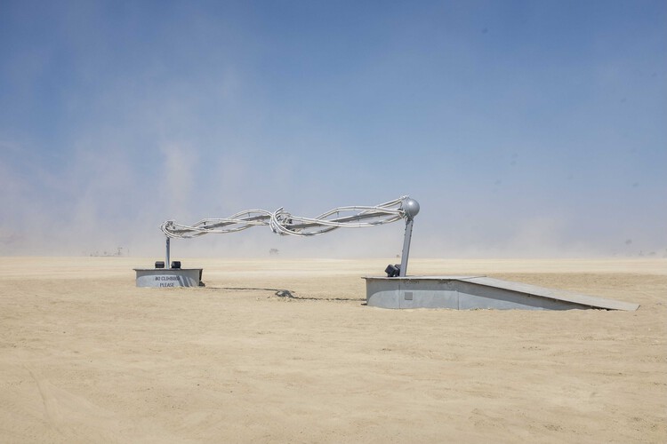 Burning Man 2025: 15 Temporary Installations in the Black Rock Desert - Image 23 of 26