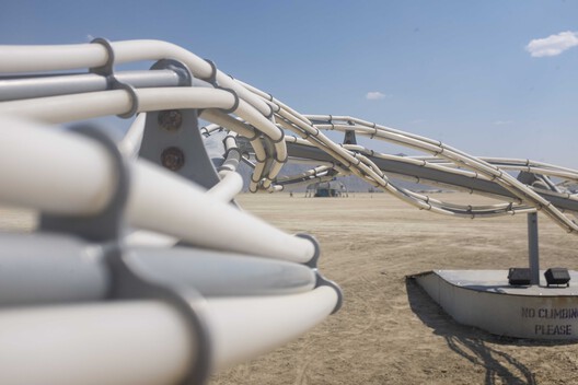 Burning Man 2025: 15 Temporary Installations in the Black Rock Desert - Image 25 of 26