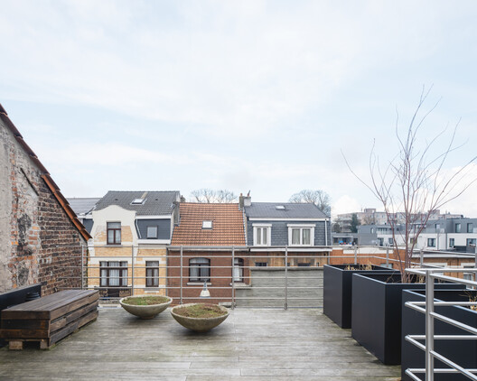 Private House Reiken III / Marge architecten - Exterior Photography, Concrete, Handrail, Balcony