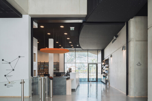 宇宙科学中心 / Arcane Architectes - 室内图, 厨房, 灯, 玻璃, 隔断, 椅子