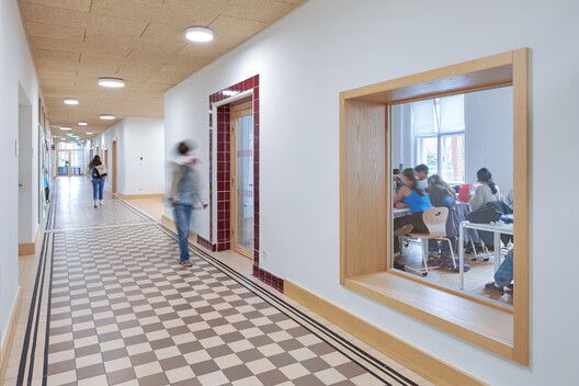 Gersthof Model School Renovation and Conversion / Franz&Sue - Interior Photography, Wood
