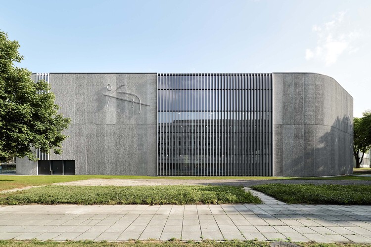 Athletics Arena / Archas - Sports Architecture