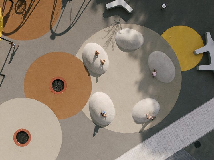 Kovo 11 Park / Inout.designstudio - More Images