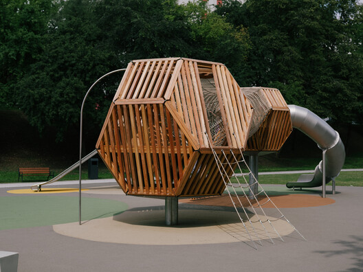 Kovo 11 Park / Inout.designstudio - Image 16 of 26