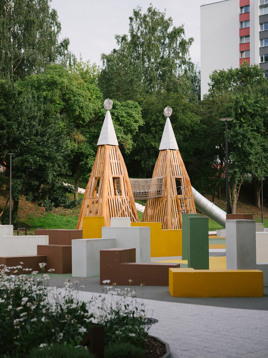 Kovo 11 Park / Inout.designstudio - Exterior Photography