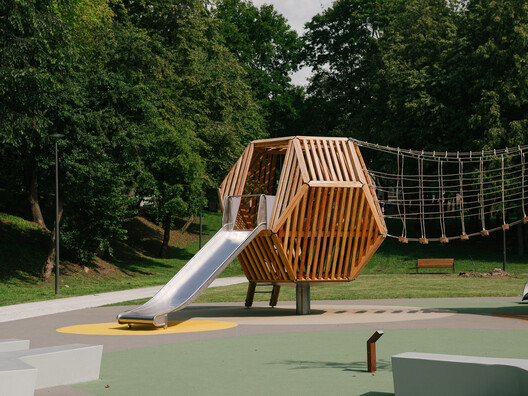 Kovo 11 Park / Inout.designstudio - Image 17 of 26