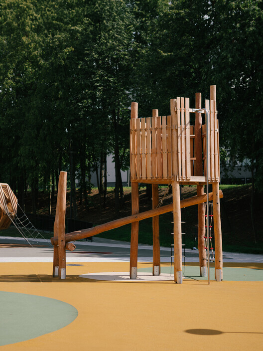 Kovo 11 Park / Inout.designstudio - Image 15 of 26