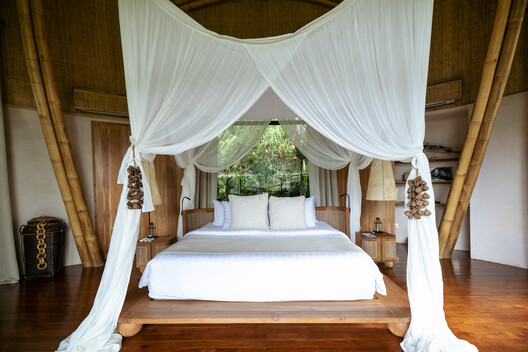 Residência Belalu Dome / Pablo Luna Studio - Imagem 12 de 17