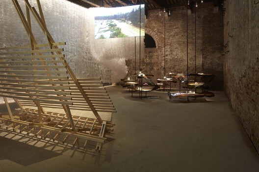 建筑作为软实力：文化外交及其在塑造建筑创作中的作用 - 18 的图像 25