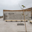 Escuela de nido modular de Ancón: Vineage David II/Cotacero - Fotografía externa, concreto