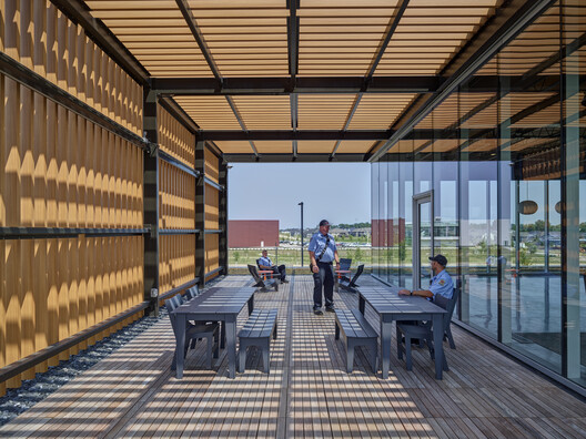 Every Second Counts, Every Space Matters: 15 Contemporary Fire Stations - Image 10 of 24