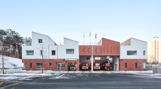 Every Second Counts, Every Space Matters: 15 Contemporary Fire Stations - Image 2 of 24