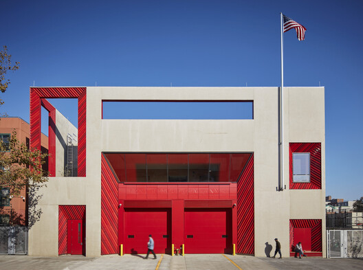 Every Second Counts, Every Space Matters: 15 Contemporary Fire Stations - Image 9 of 24
