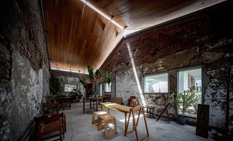 Museu de Arquitetura, Xinyi Street of Coral Stone / A.S.Studio - Fotografia de Interiores, Sala de Jantar, Madeira, Cadeira, Viga