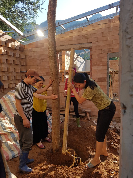Creche Chieng Ban / 1+1>2 Architects - Fotografia de Interiores, Madeira