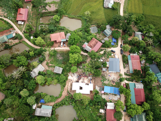Creche Chieng Ban / 1+1>2 Architects - Fotografia de Exterior, Vista Aérea
