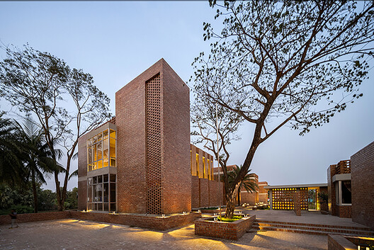 Centro de Capacitación CODEC - Kuakata / Community Development Centre (CODEC) - Fotografía exterior, Ladrillo