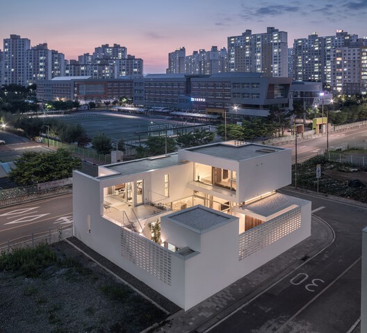 Naju White House / PLAN Architects office - Exterior Photography, Concrete, Balcony