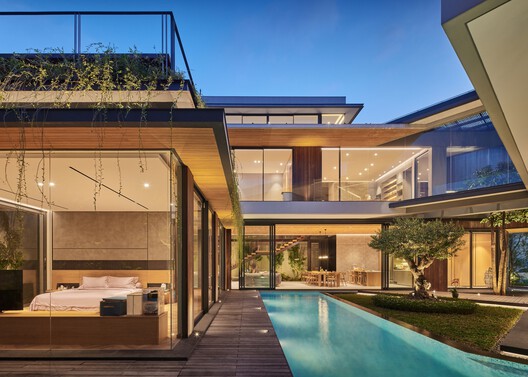 Atarashii House / Rakta Studio - Exterior Photography, Courtyard